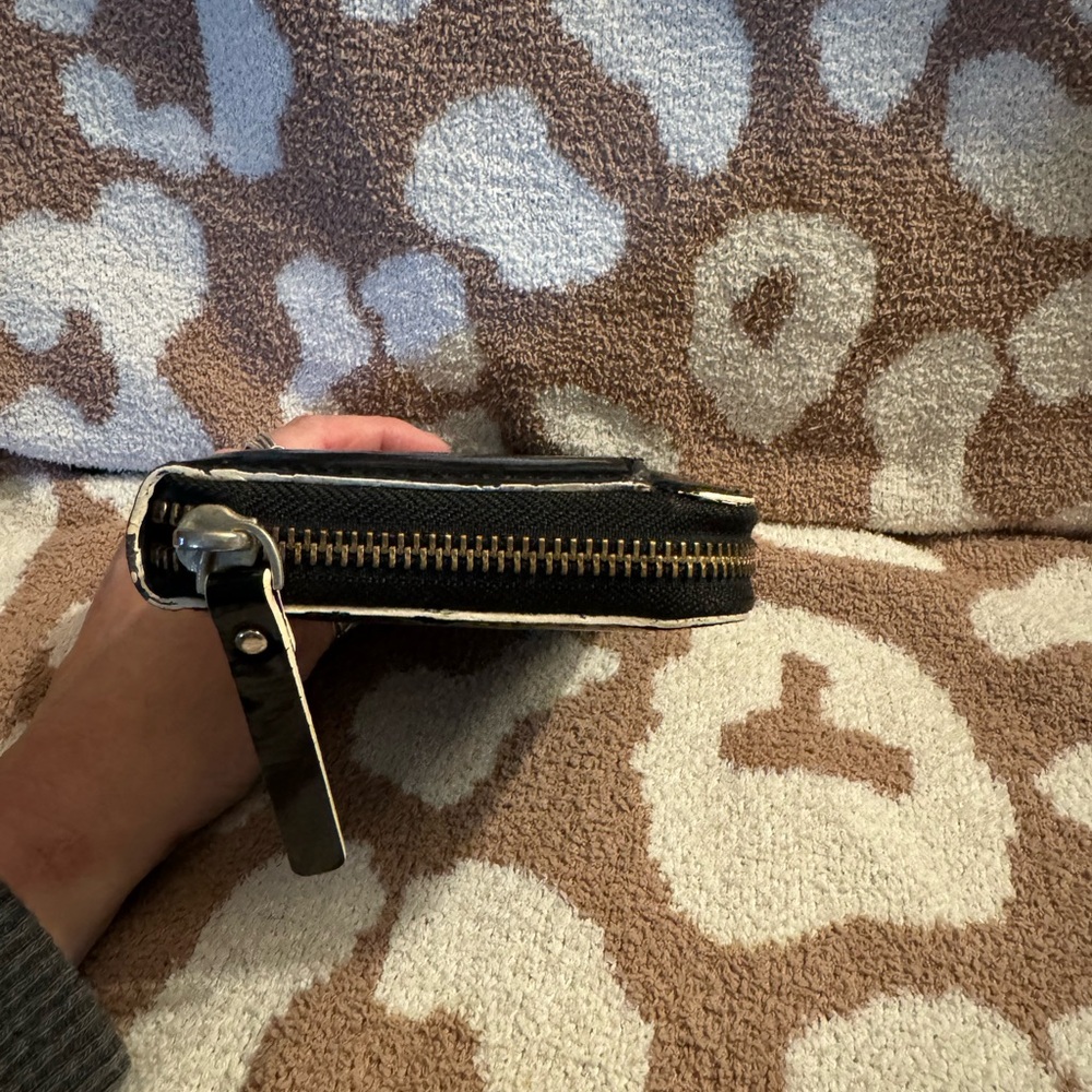 Kate Spade $13 - Picture 3 of 7